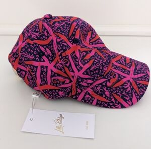 NWT! Lilly Pulitzer Run Around Hat In Passion Fruit Pink Star Searching